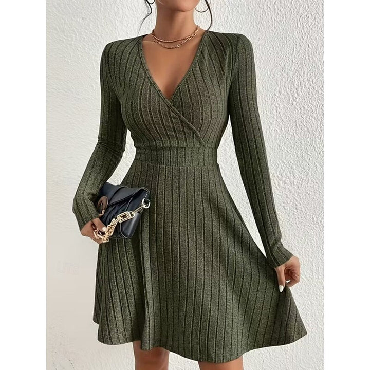 Yvonne | Wrap-Neck A-Line Kjole