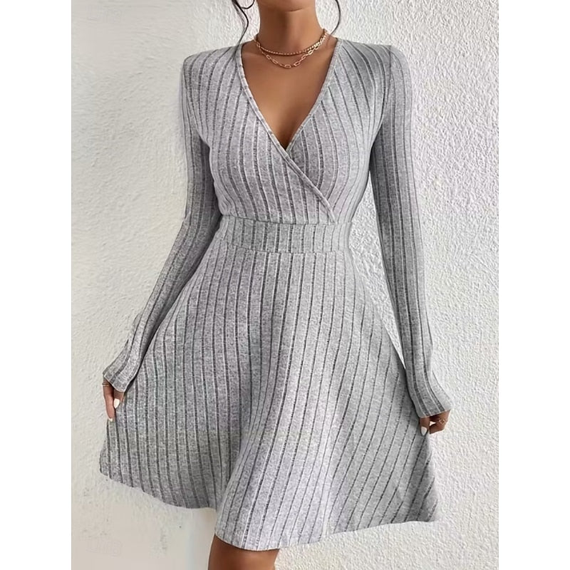 Yvonne | Wrap-Neck A-Line Kjole